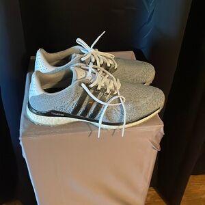 Adidas men’s golf shoes size 9 1/2